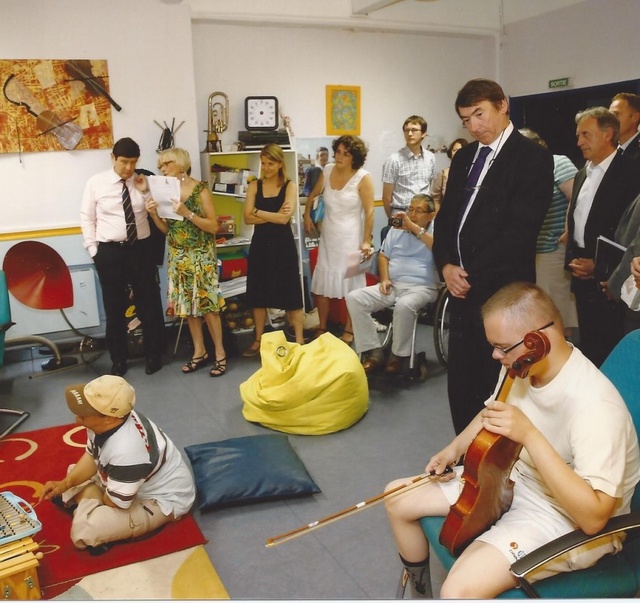 Monsieur Kanner en visite des ateliers de la MusANDYque